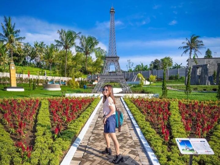 Cimory On The Valley. Ilustrasi tempat wisata di Semarang untuk anak.