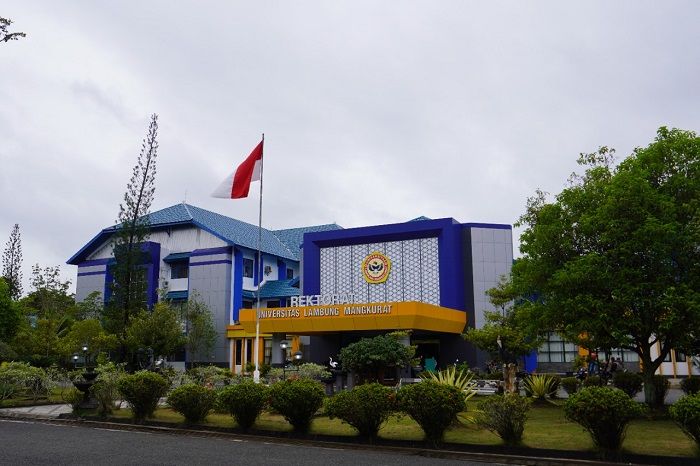 Universitas Lambung Mangkurat - Cek apakah Anda lolos SNBP 2023 di ULM, UNTAN, UNAIR, dan UNTIRTA./