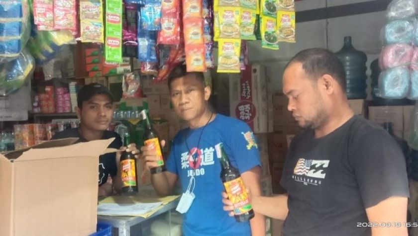 Razia Ramadhan: Warung Jamu di Bekasi Jual Miras Tanpa Izin, Polisi Sita 20 Botol