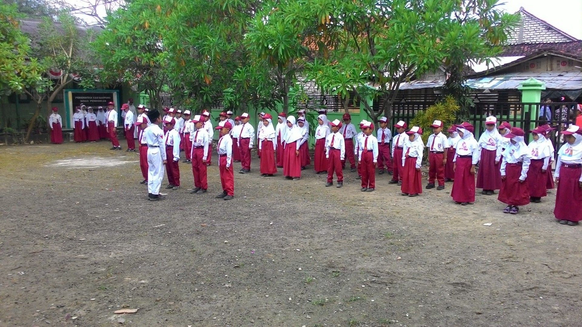 Wow Banget! 9 Sekolah Dasar di Kabupaten Sampang yang Terkenal dengan Prestasi Siswanya