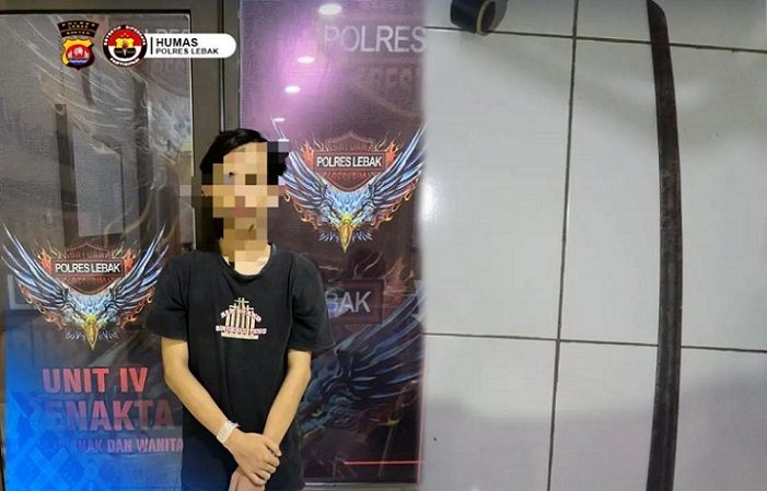 Seorang Pemuda berinisial AM (19), Warga Desa Jatimulya, Kecamatan Rangkasbitung, ditangkap aparat Satreskrim Polres Lebak, Polda Banten.  Polisi menangkap Pelaku AM karena gaya-gayaan membawa senjata tajam jenis samurai serta bersama rekan-rekannya melakukan tawuran.