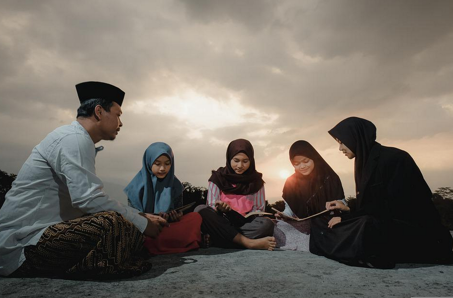 5 Tips Jitu Mengajarkan Puasa Pada Anak dan Mendampingi Mereka