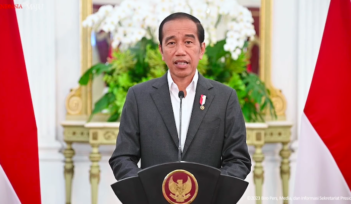 Presiden Jokowi menyatakan Indonesia menjadi tuan rumah Piala Dunia u-20 2023 melalui proses bidding dan seleksi yang panjang. Maka jangan mencampur adukan urusan olahraga dengan politik.