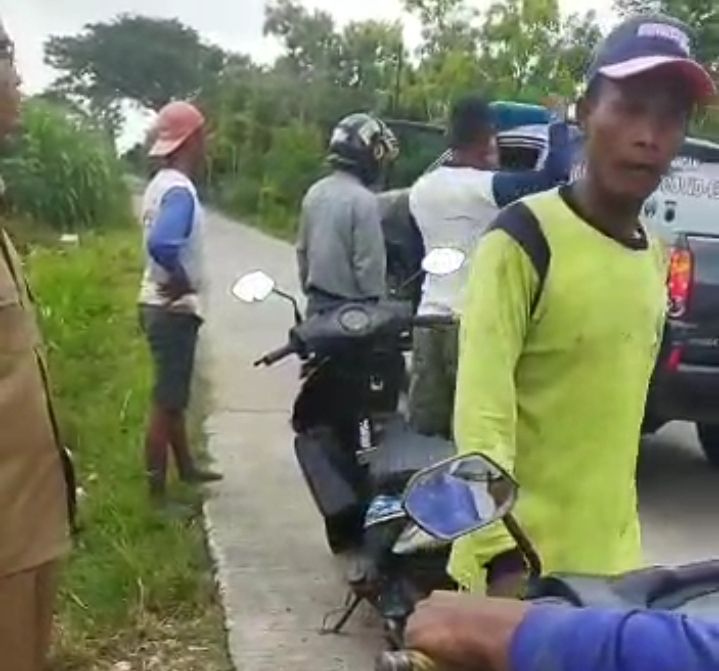 Pelaku berhasil diamankan petugas Polsek Penawangan setelah kepergok curi motor milik petani di area persawahan.