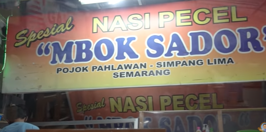 Nasi Pecel Mbok Sador, rekomendasi kuliner enak untuk liburan di Simpang Lima Semarang