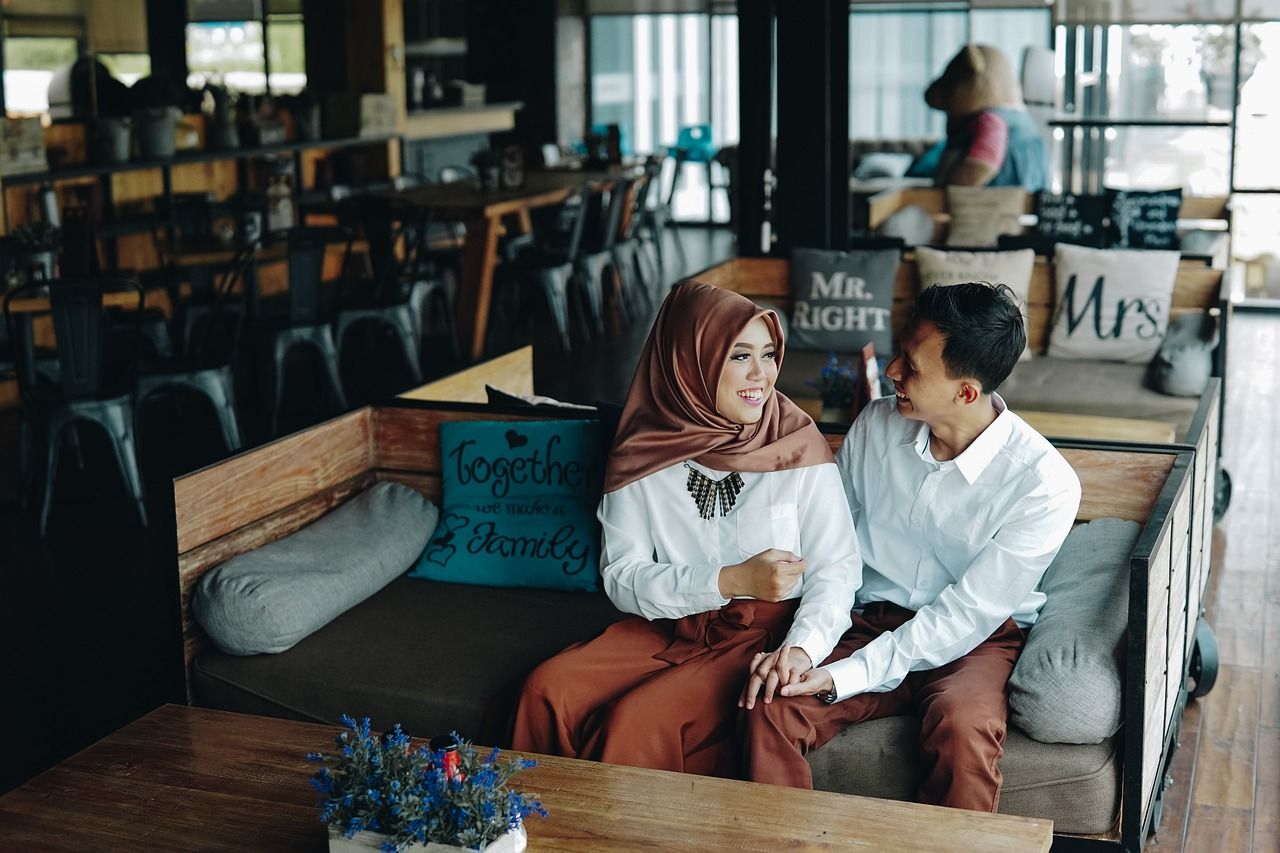 Ilustrasi Cafe- Capek Kerja Relaksasi di 3 Cafe Hits di Kota Baru Parahyangan untuk Bukber Kekinian!-pixabay.com-aiilolo-6104368