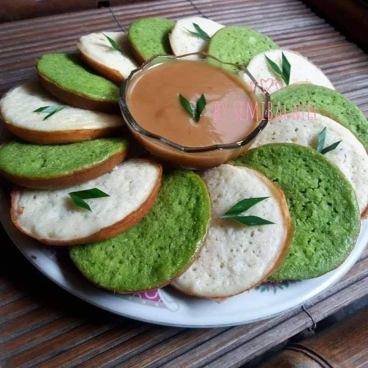 Kue serabi hijau