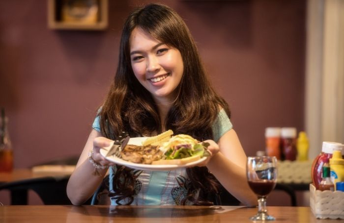 Masak Sendiri atau Beli, Mana yang Hemat?