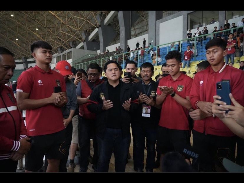 Erick Thohir bersama pemain Timnas Indonesia/Instagram/@erickthohir