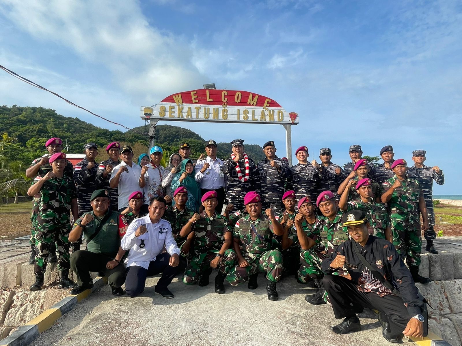 Aspotmar Kasal Melaksanakan Kunjungan Kerja dan Safari Ramadhan di Kabupaten Natuna -f/istimewa 