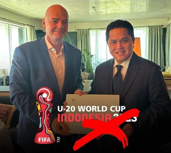 Ketua PSSI Erick Thohir bersama Presiden FIFA Gianni Infantino/ 