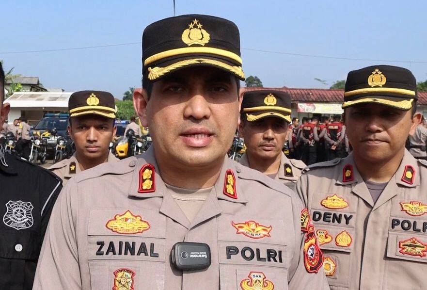 Kapolres Sukabumi Kota Sukabumi AKBP Sy Zainal Abidin saat memberikan keterangan terkait kasus penangkapan wakil ketua DPRD Kota Sukabumi, JA
