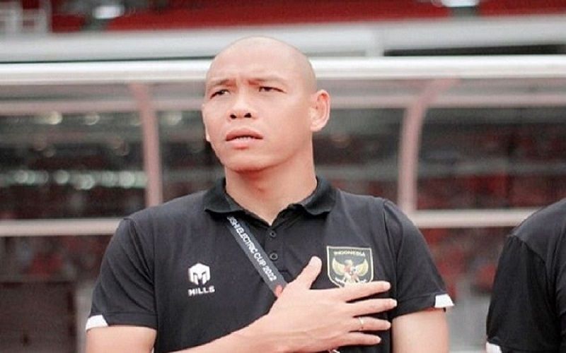 Nova Arianto Asisten Pelatih Indonesia
