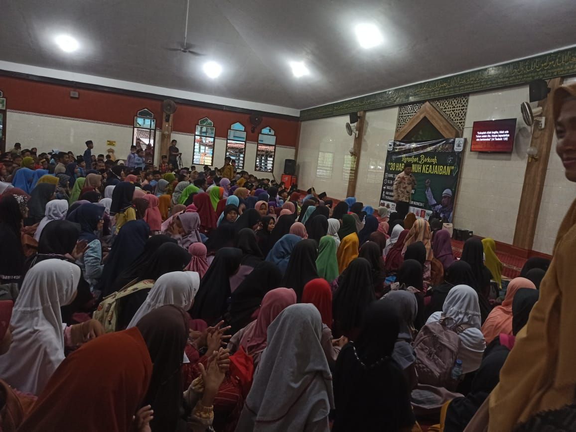 Kang Imung Si Pendongeng Islami Jadi Daya Magnet 1000 Santri Pada Gebyar Ramadhan 1444 H