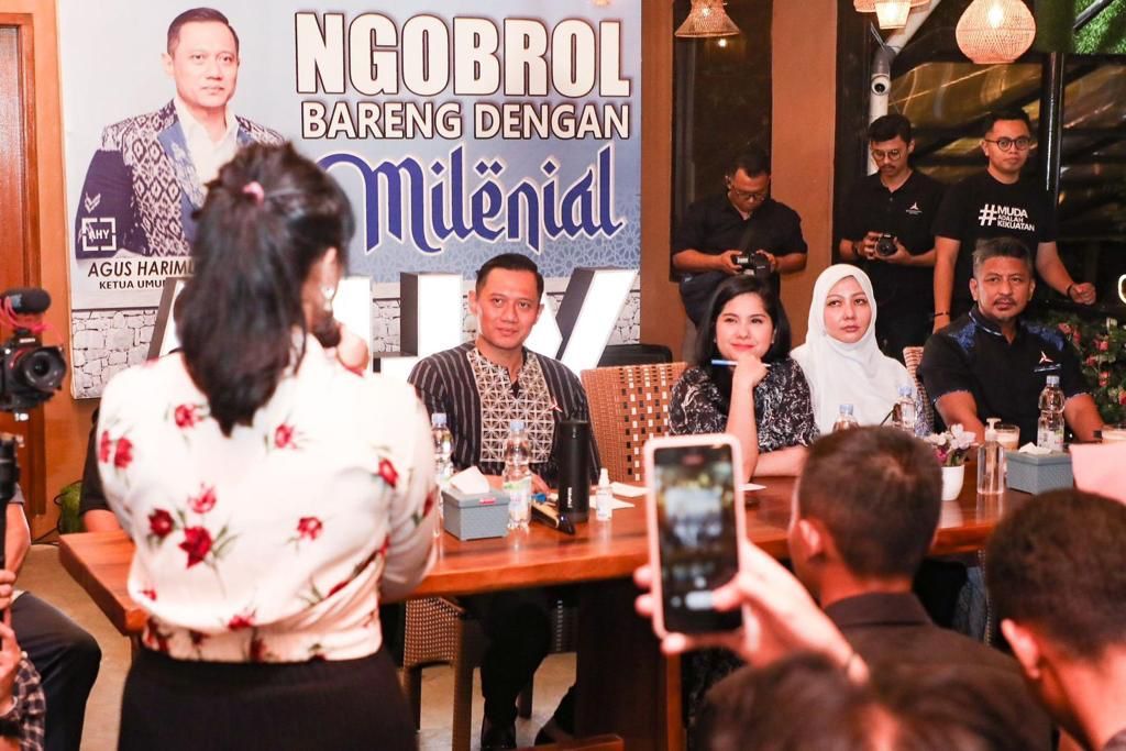 AHY saat ngobrol dengan milenial