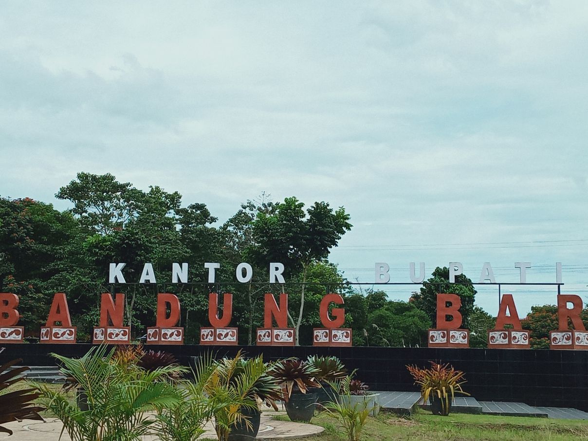 Kantor Bupati Kabupaten Bandung Barat /Foto :Deni Supriatna /Galamedia News /