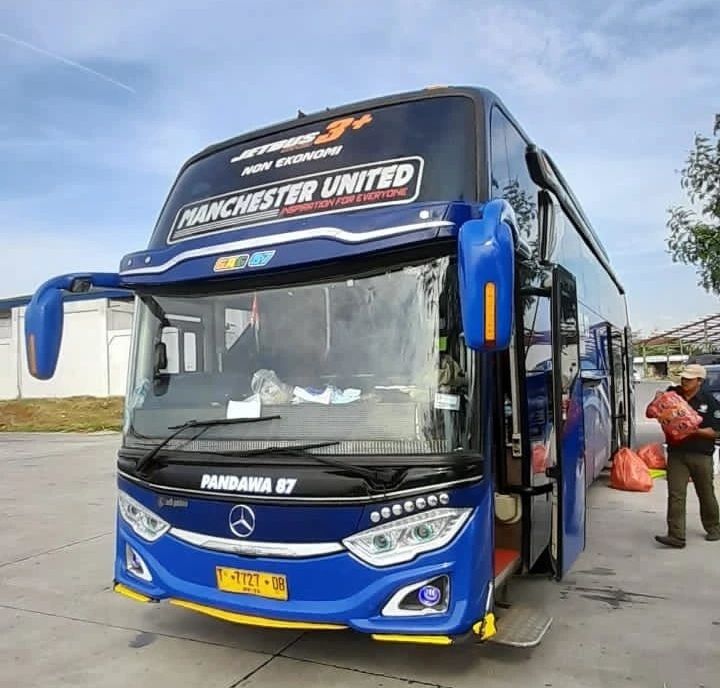Bus PO Pandawa 87 AKAP