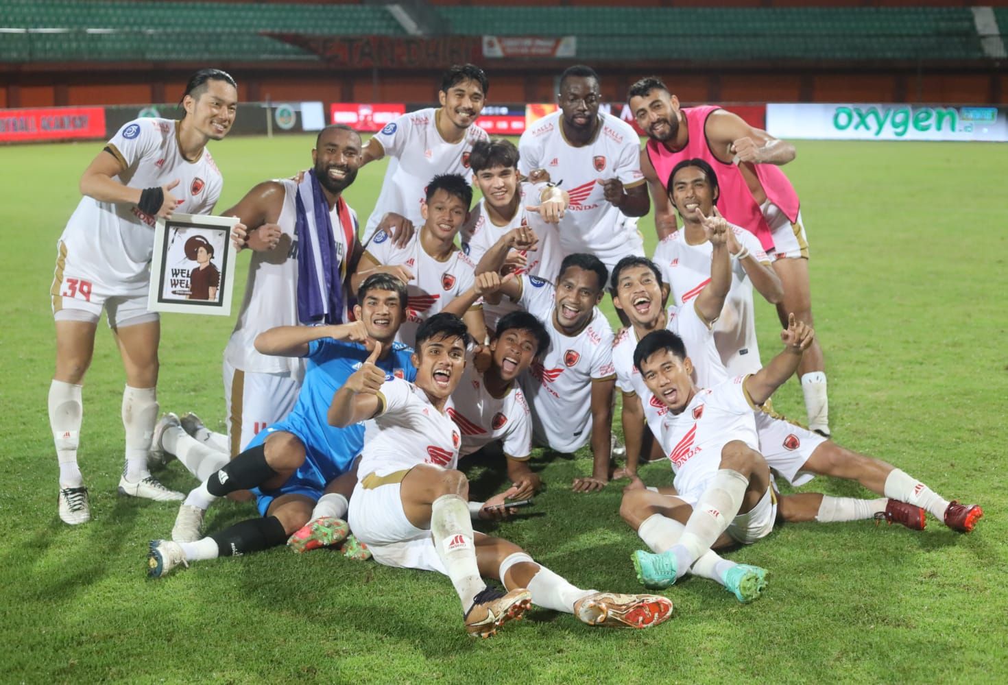 Selebrasi pemain PSM Makassar usaii menjuarai Liga 1 2022/2023