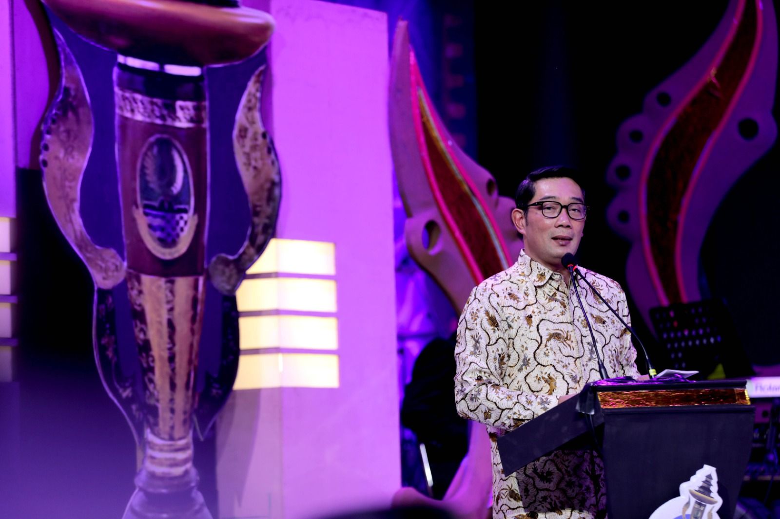 Gubernur Jawa Barat Ridwan Kamil menghadiri Festival Film Pendek Piala Gubernur Jawa Barat di Gedung TVRI Jabar, Kota Bandung, Kamis (30/3/2023).