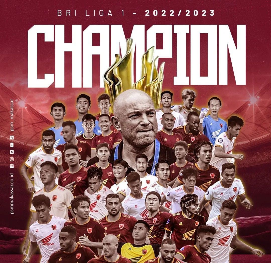 Flayer di instagram PSM Makassar sang pelatih kepala Bernardo Tavares  ditengah-tengah pemain
