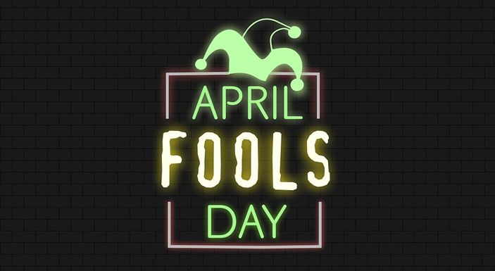 Simak sejarah dari April Mop yang dirayakan setiap 1 April, serta contoh prank paling populer di dunia.