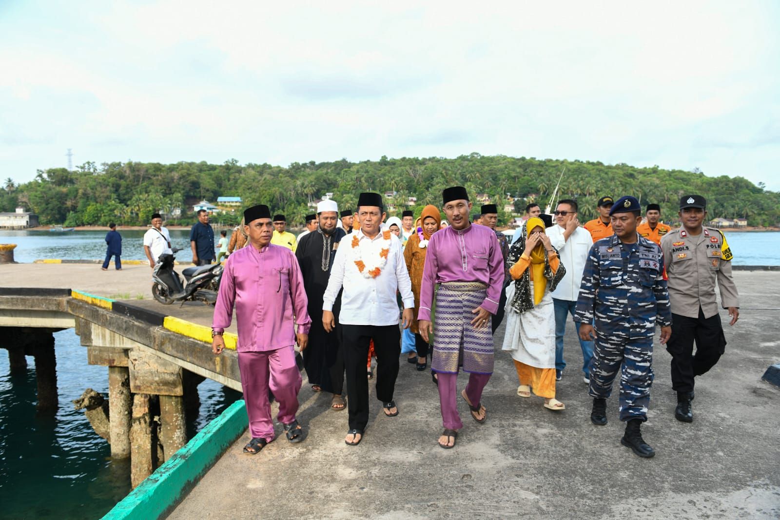 Gubernur Kepri, Ansar Ahmad sesaat tiba di Kabupaten Lingga -f/istimewa/kominfokepri