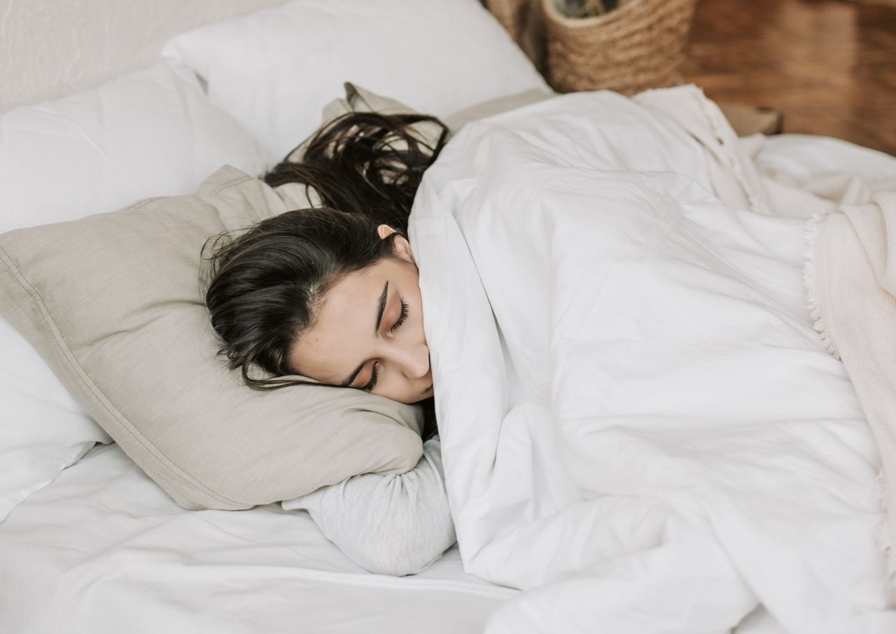 Jangan Disepelekan, Inilah 6 Manfaat Tidur Siang yang Penting untuk Kesehatan Mental dan Badan