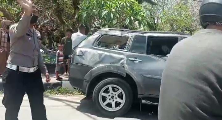 Supir Ngantuk, Mobil Pajero ini Kecelakaan di Jalinbar Pesawaran