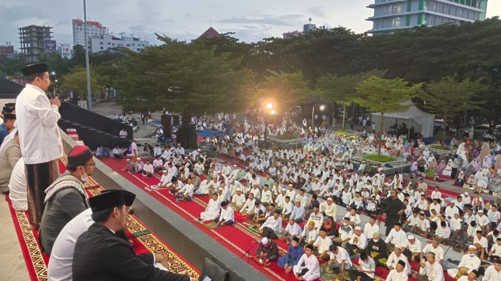 Dukung Pemkot Makassar Istiqomah Dalam Kegiatan Keagamaan, Ustadz Harum Ulas Kandungan Surat Al-Araf Ayat 96