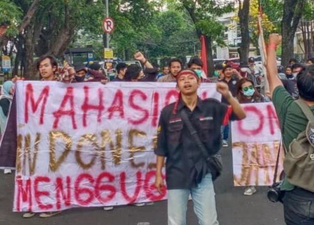 Aktivis Bandung, Regin Wiragana