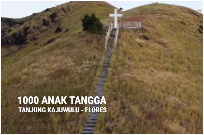 1000 anak tangga di destinasi wisata Tanjung Kajuwulu Flores.