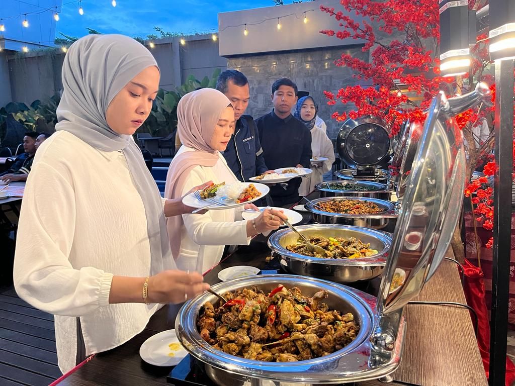 Promo Halal Bihalal dan promo Dinner Ketupat Lebaran ASTON Banyuwangi.