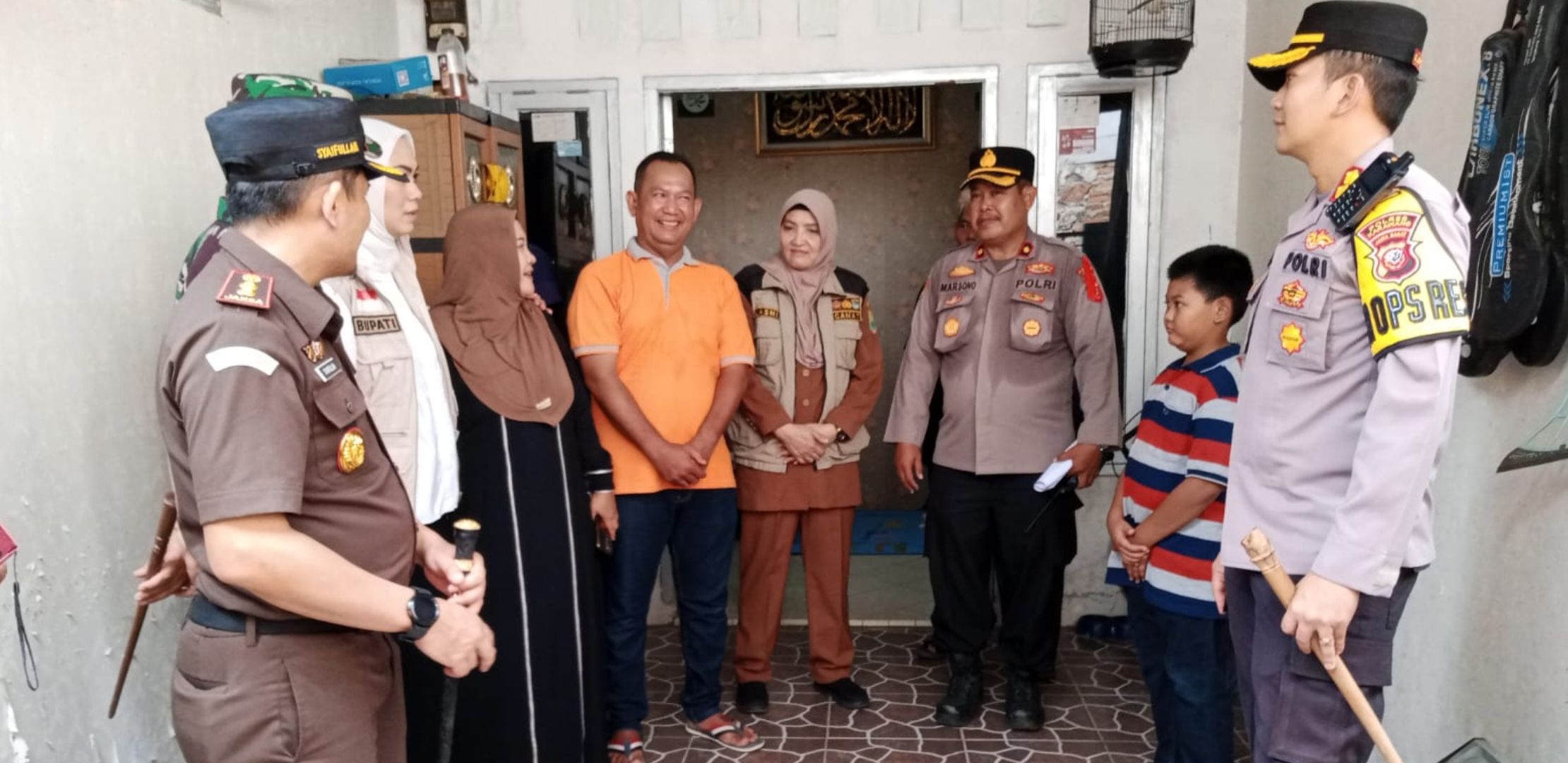 Fiorkominda Karawang saat bersilaturahmi di rumah warga