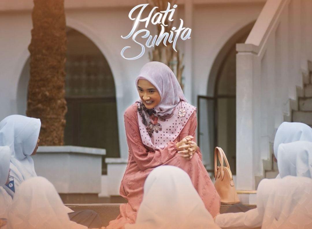 PROFIL Biodata Nadya Arina Pemeran Alina Suhita, Membintangi Film 'Hati Suhita' Bersama Omar Daniel