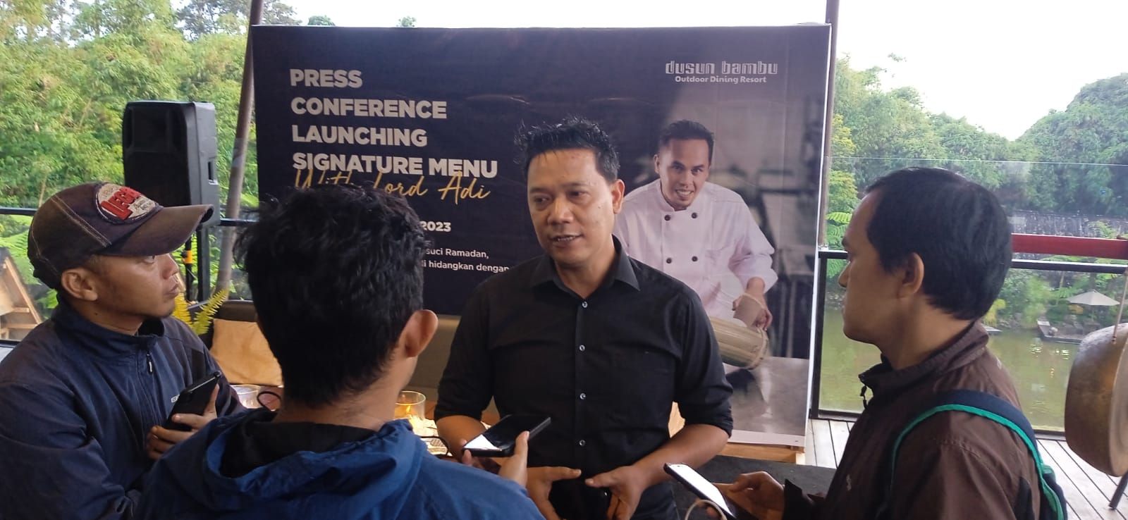 Director of Food & Beverage Dusun Bambu Devroni Setiawan 