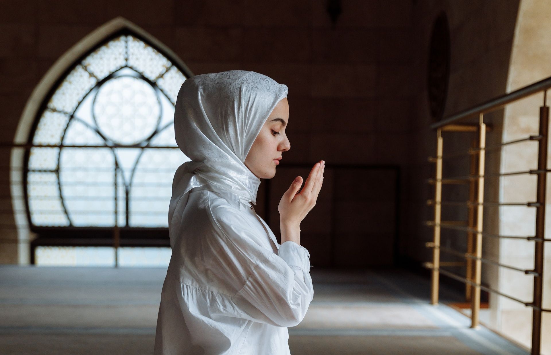 Ilustrasi - Menikmati Keutamaan Malam Lailatul Qadar 27 Ramadhan 1444 H: Bacaan Doa dan Amalan