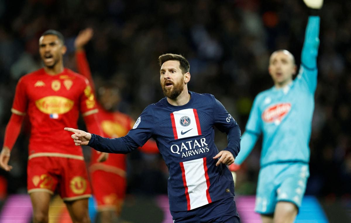 Lionel Messi (PSG) saat melawan Angers di putaran pertama Ligue One musim 2022 2023/ REUTERS