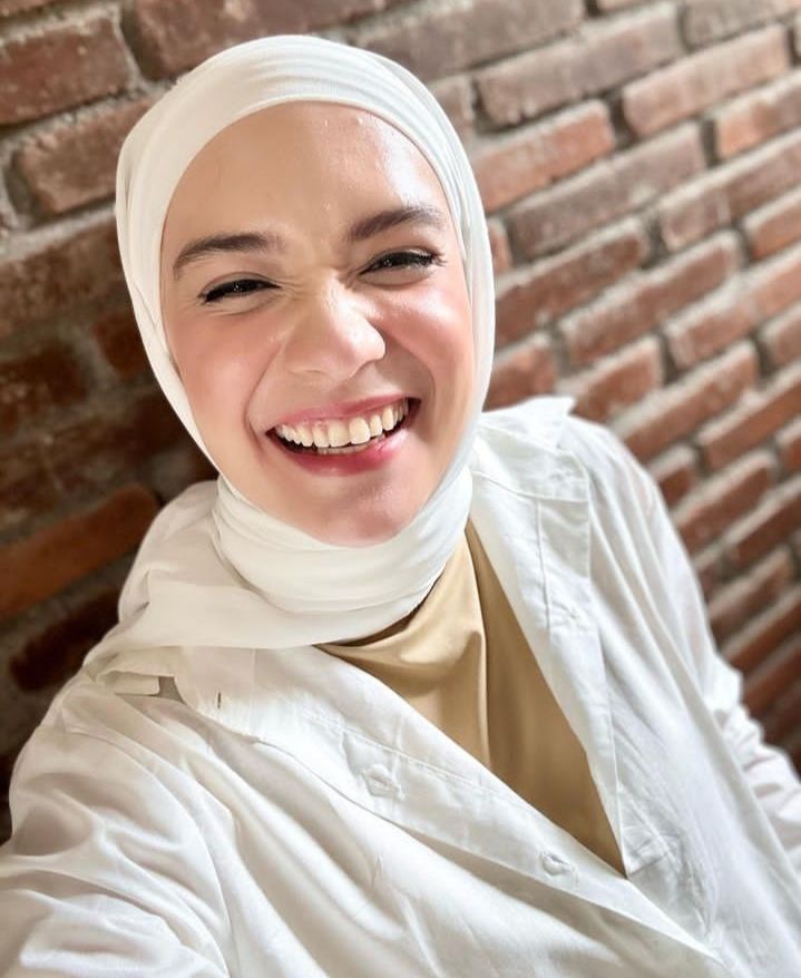 Putri Anne Kembali Disorot Netizen Usai Ngomong-Tampil Tak Pakai Hijab