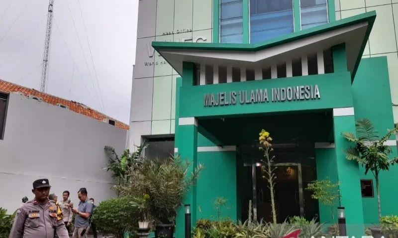 Suasana Kantor  Majelis Ulama Indonesia (MUI) Jakarta Pusat, Selasa 2 Mei 2023  usai terjadi penembakan. 
