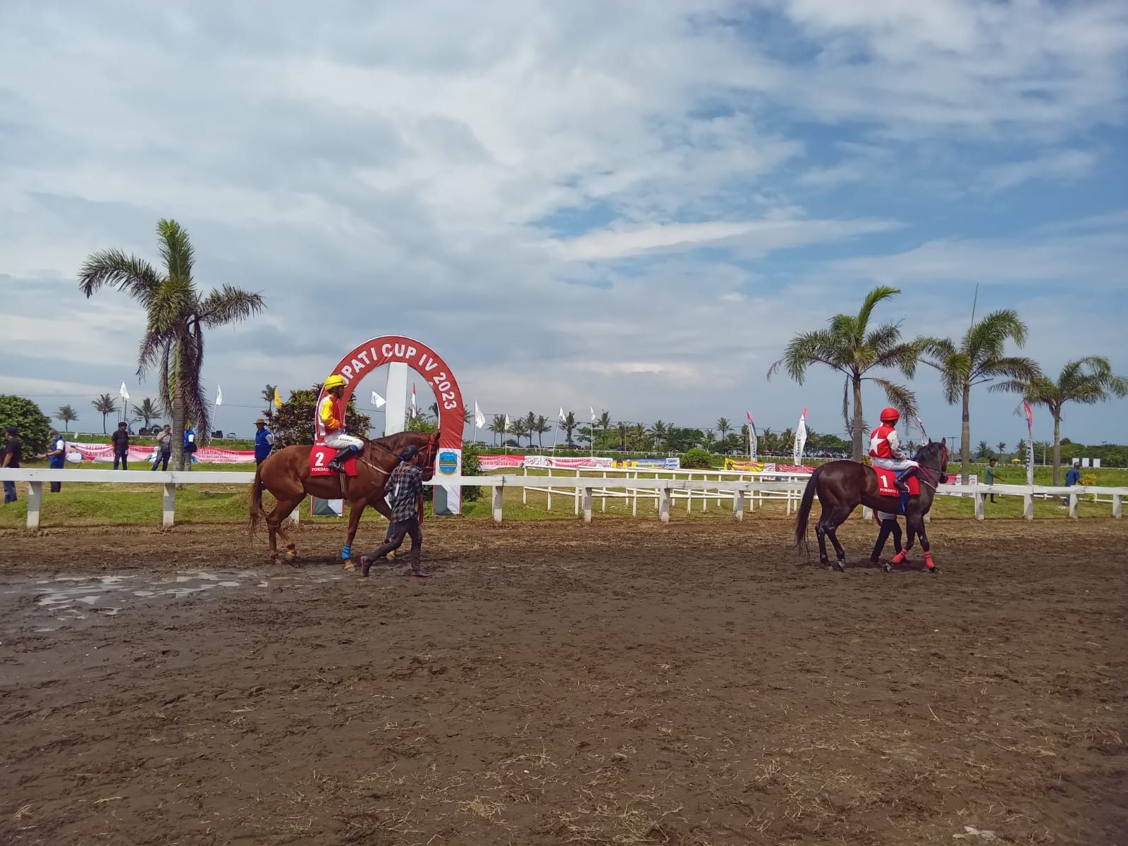 Kejuaraan pacuan kuda Bupati Cup 2023 di Pangandaran Race 1, Sabtu 6 Mei 2023.*/kabar-priangan.com/Kiki Masduki