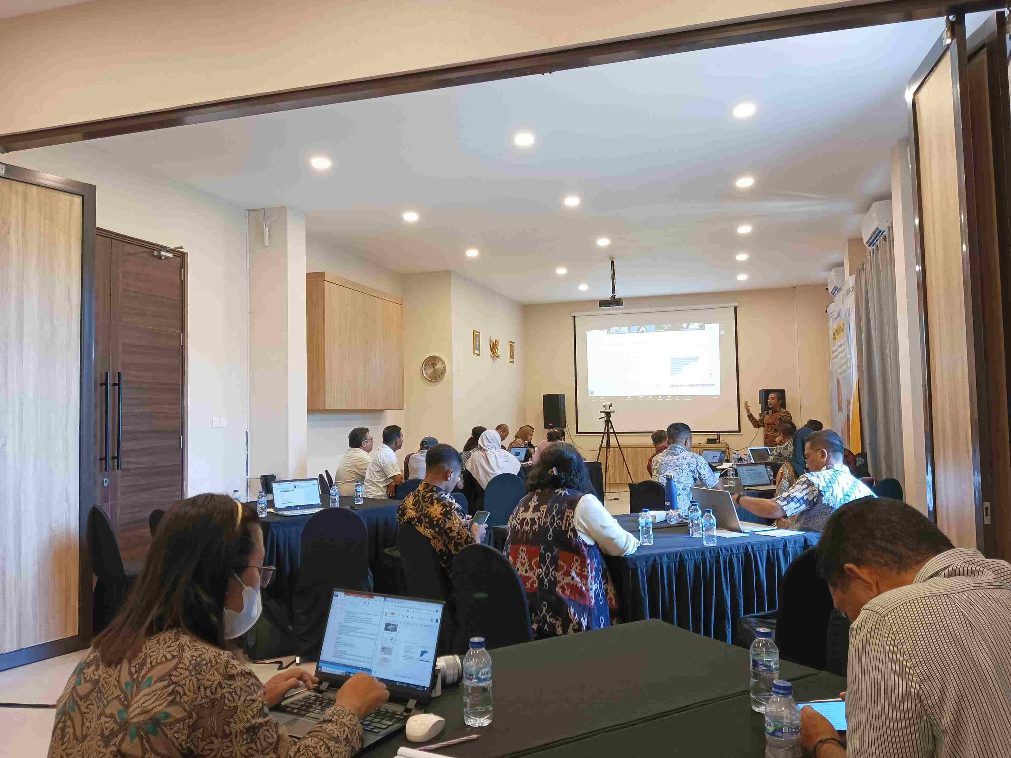 Rapat side event KTT ASEAN yang bertemakan “Memastikan Agenda Perlindungan Pekerja Migran di Keketuaan Indonesia untuk ASEAN 2023” bersama Migrant Care.