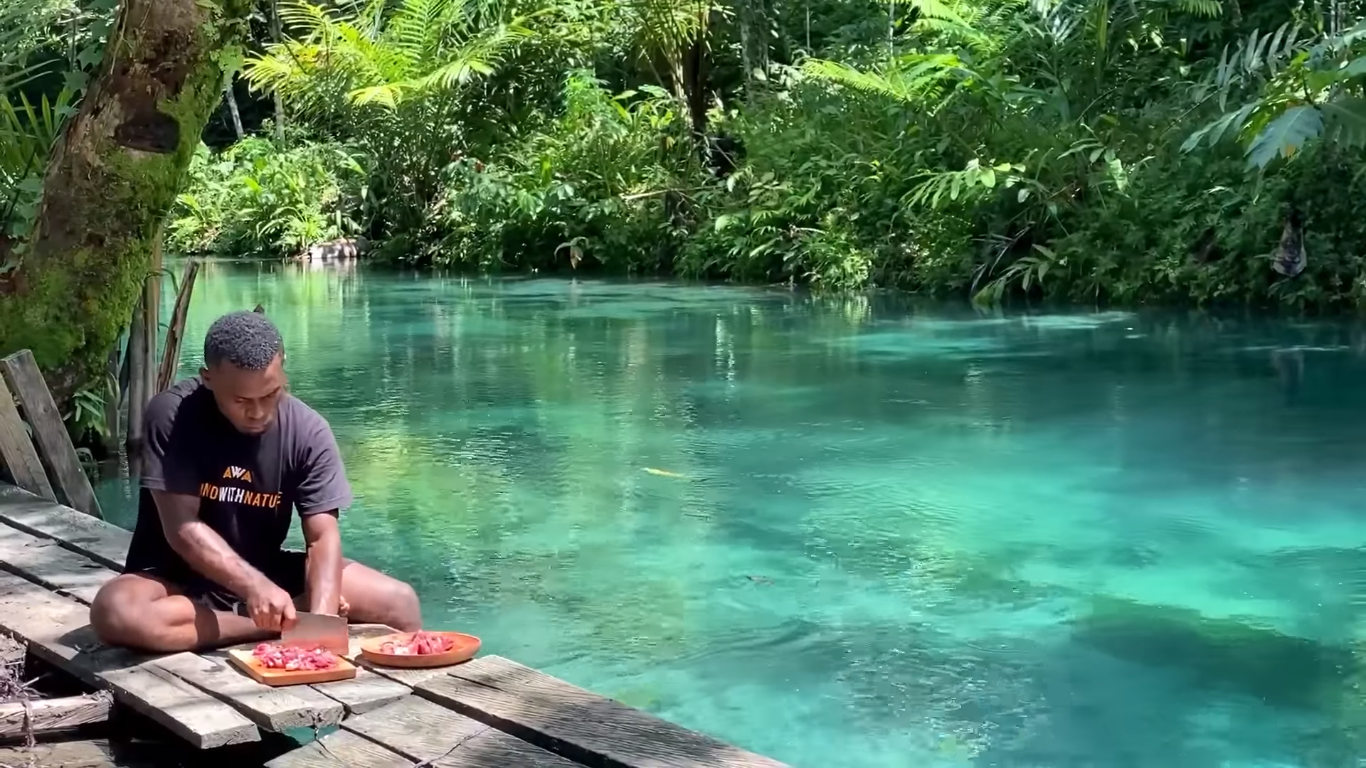 Pesona tempat wisata Kali Biru Genyem di Jayapura, Papua