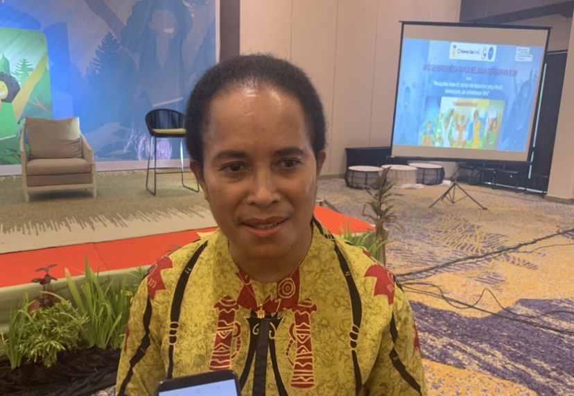 Pejabat Fungsional Analis Kebijakan Pemerintah Provinsi Papua, Ir. Martha Mandosir M.Si.