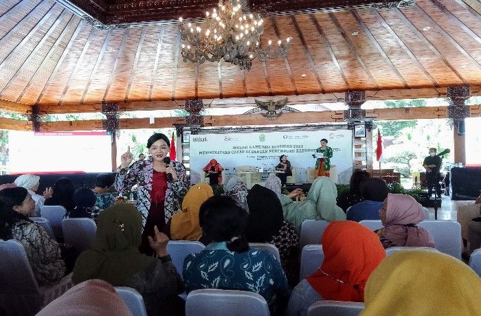 Friderica Widyasari Dewi (Kepala Eksekutif Pengawas Perilaku Pelaku Usaha Jasa Keuangan, Edukasi dan Perlindungan Konsumen OJK) 