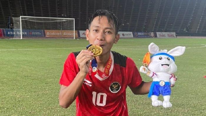 Syukuran karena Timnas Indonesia U-22 berhasil meraih medali emas di SEA Games 2023 Kamboja, Beckham Putra akan mengajak seluruh tetangganya berwisata ke Pangandaran, Jawa Barat selama tiga hari mulai 26 Mei - 28 Mei 2023.