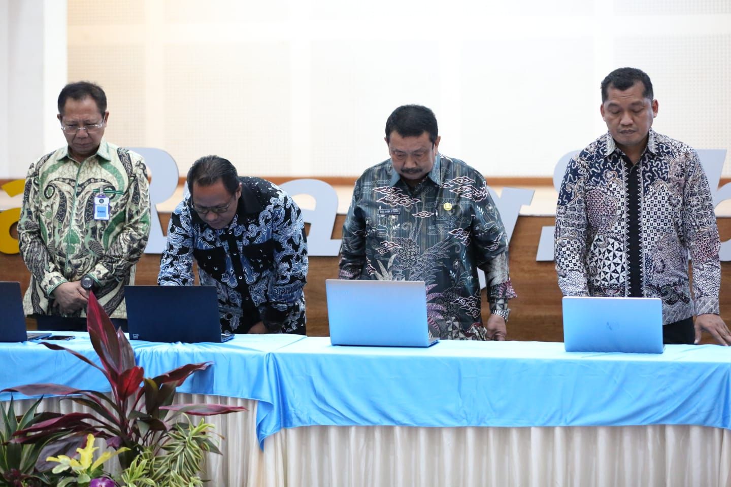 Balai Sertifikasi Elektronik (BSrE) Badan Siber dan Sandi Negara (BSSN) melakukan penandatanganan kerja sama implementasi Tanda Tangan Elektronik (TTE) di kalangan satuan kerja/unit kerja di lingkungan Pemkab Banyuwangi.