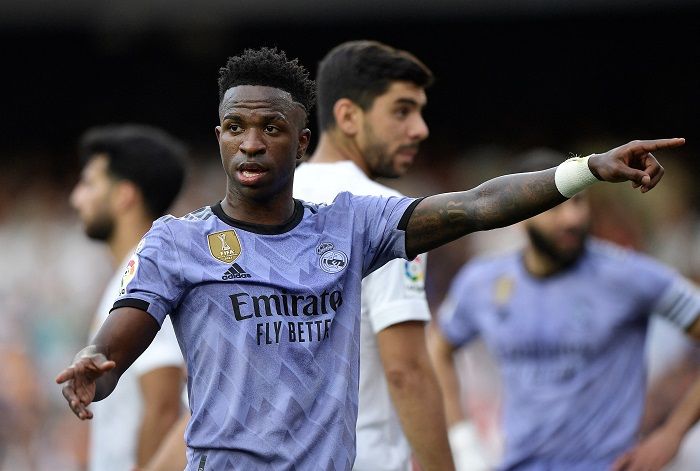 Vinicius Jr, pemain sayap Real Madrid yang menjadi korban rasisme banjir dukungan, di antaranya dari Nike dan Puma.