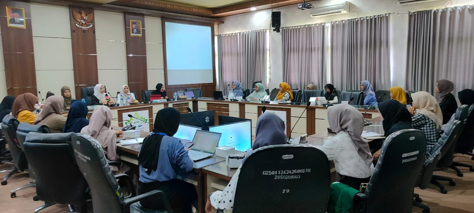 Kegiatan Women's Leadership Seminar bertema Big No to Sexual Assault di UIN Raden Intan Lampung, Selasa 23 Mei 2023.*/kabar-priangan.com/Dok. Meilia Irawan 