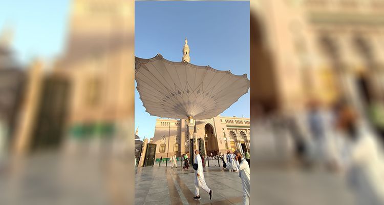 Masjid Nabawi di Madinah
