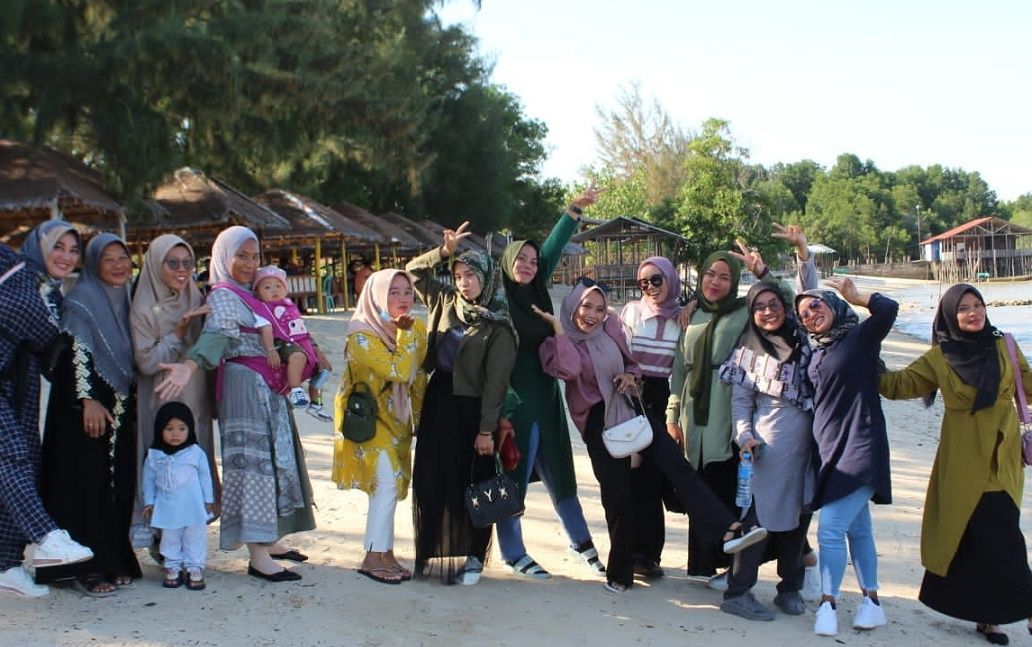 Inilah 8 wisata pantai di Karimun yang cantik dan indah, ada wisata Pantai Pongkar dan Pantai Telunas.